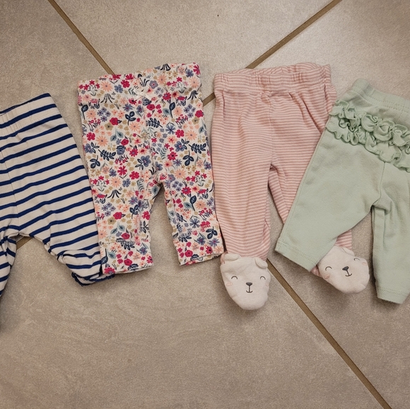 Baby Girls Onesies and Pants - Picture 2 of 2